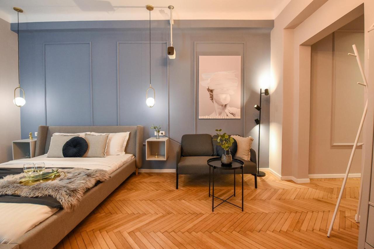 Modern Stay - Central Studios With Wall Projector Near Radisson Букурещ Екстериор снимка