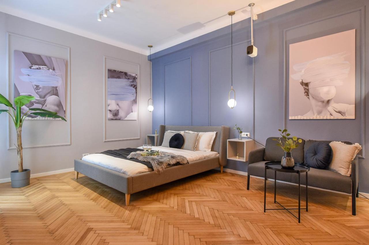 Modern Stay - Central Studios With Wall Projector Near Radisson Букурещ Екстериор снимка