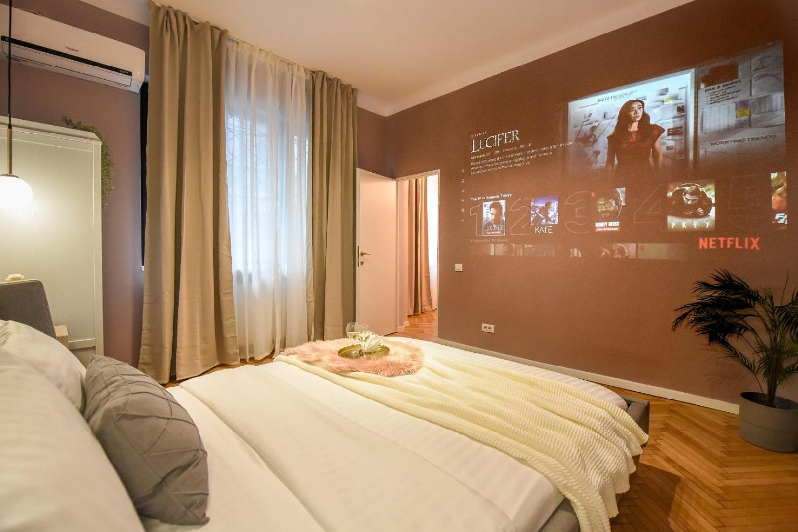 Modern Stay - Central Studios With Wall Projector Near Radisson Букурещ Екстериор снимка